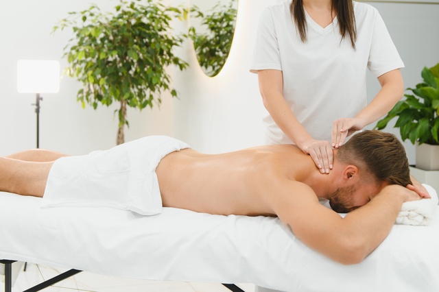 Diamond Massage Parlour Kapurbawdi Thane West